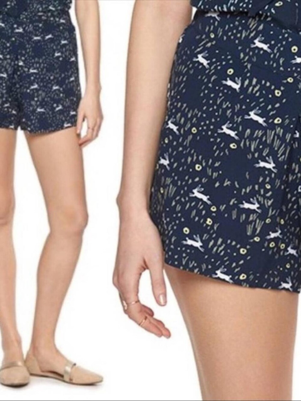 Disney Alice in Won eavy Patterned Pull-On Skort with Bunny Rabbt